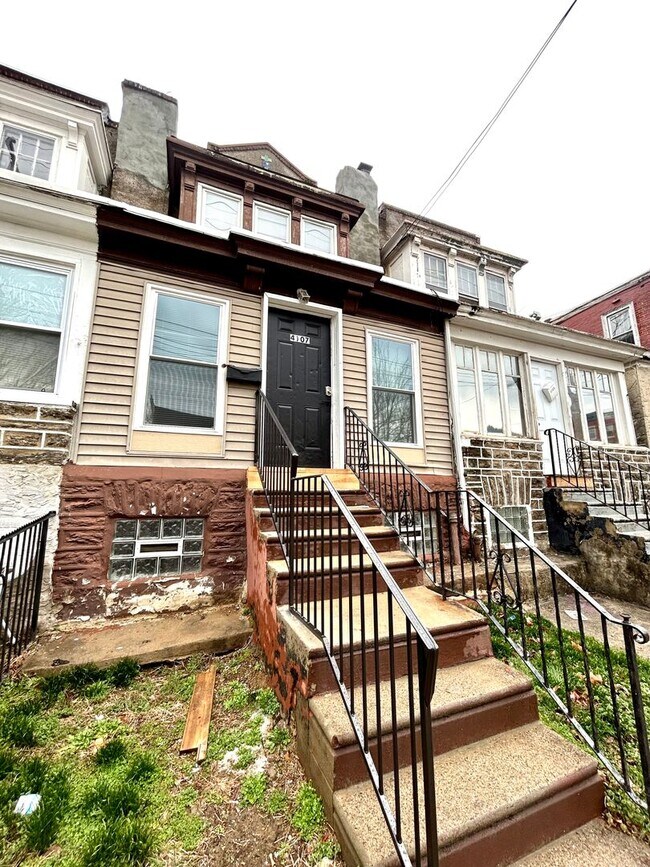 Building Photo - SFH accepting PHA vouchers!