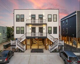 Building Photo - 1009 8th St