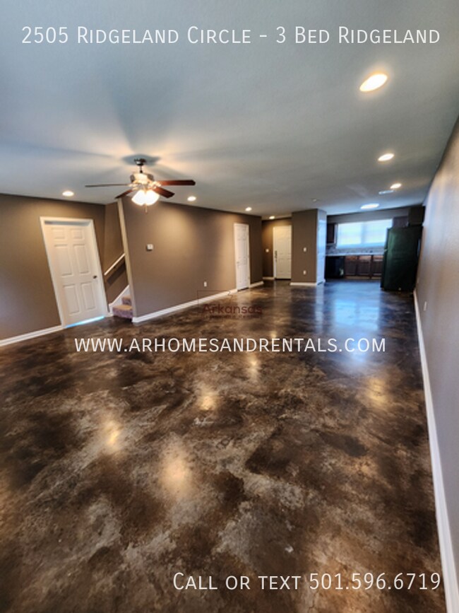 Foto del edificio - 2505 Ridgeland Cir