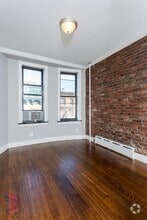 Building Photo - 336 E 18th St