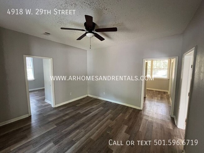 Foto del edificio - 4918 W 29th St