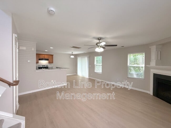 Building Photo - 4918 Muskogee Dr