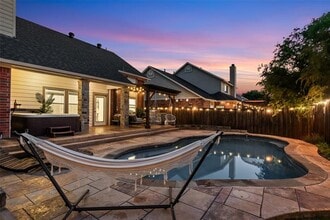 Building Photo - 320 Timbercreek Ct
