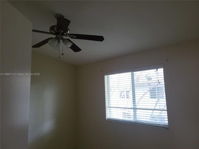 Foto del edificio - 2701 SE 12th Rd