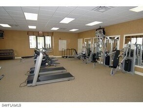 Building Photo - 8490 Kingbird Loop