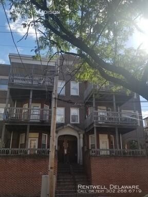 Building Photo - 3 bedroom in Wilmington DE 19801