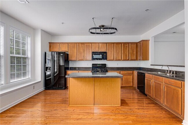 Foto del edificio - 4664 Creekside Villas Way