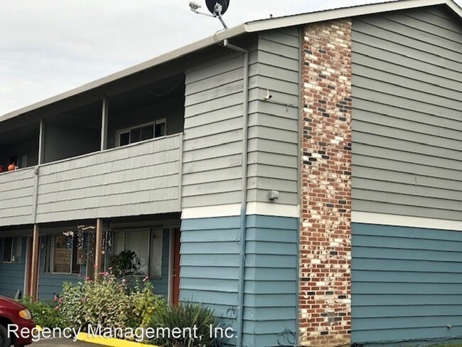 Building Photo - 2 br, 1 bath Apartment - 4085 SW 160th Ave