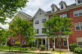 Building Photo - 124 Meridian Ln