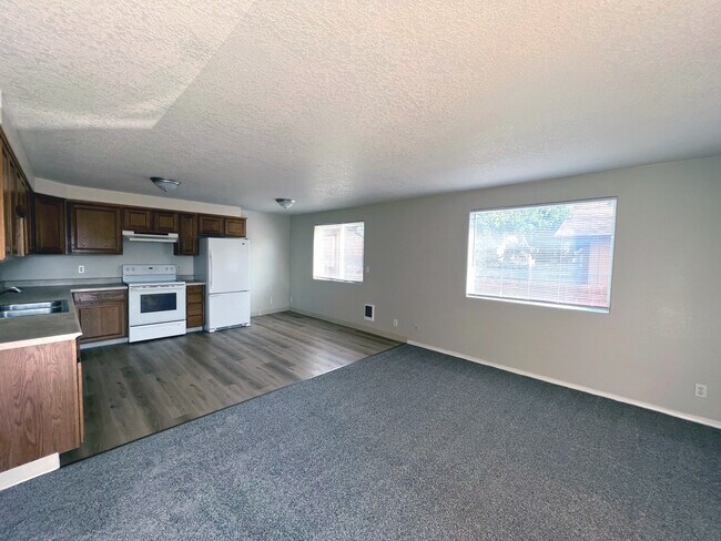 Building Photo - 1041 8th Ave