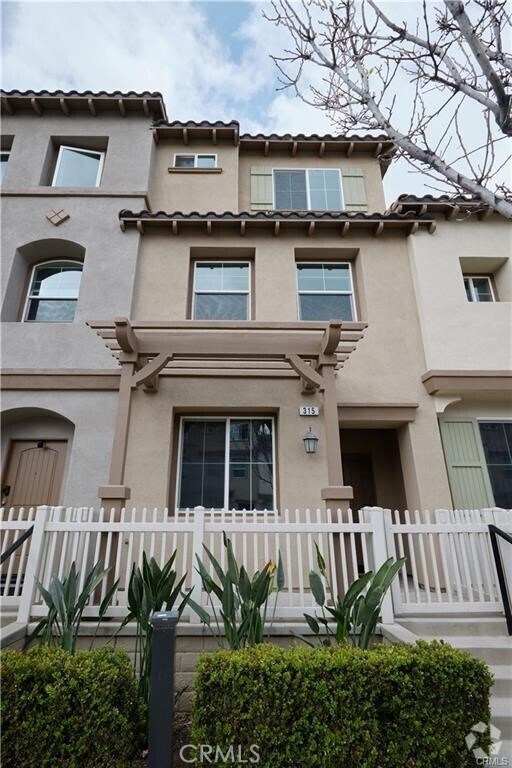 Building Photo - 315 N Fenimore Ave