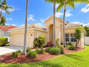 Building Photo - 908 Tanglewood Cir