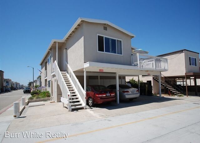 Building Photo - 3612-3612 Seashore Dr