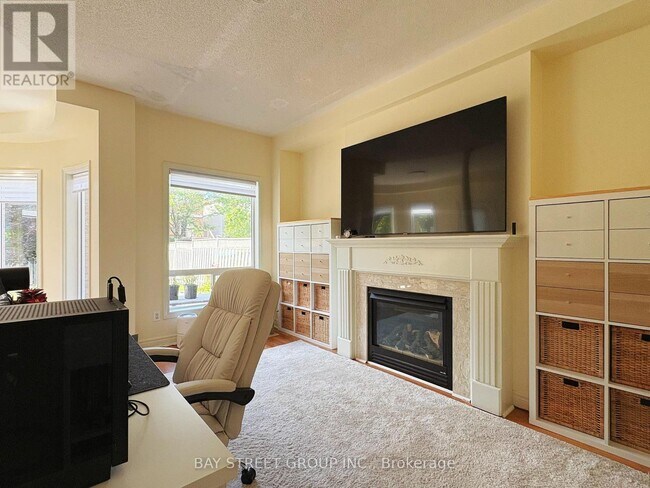 Photo du bâtiment - 98 Snowy Meadow Ave