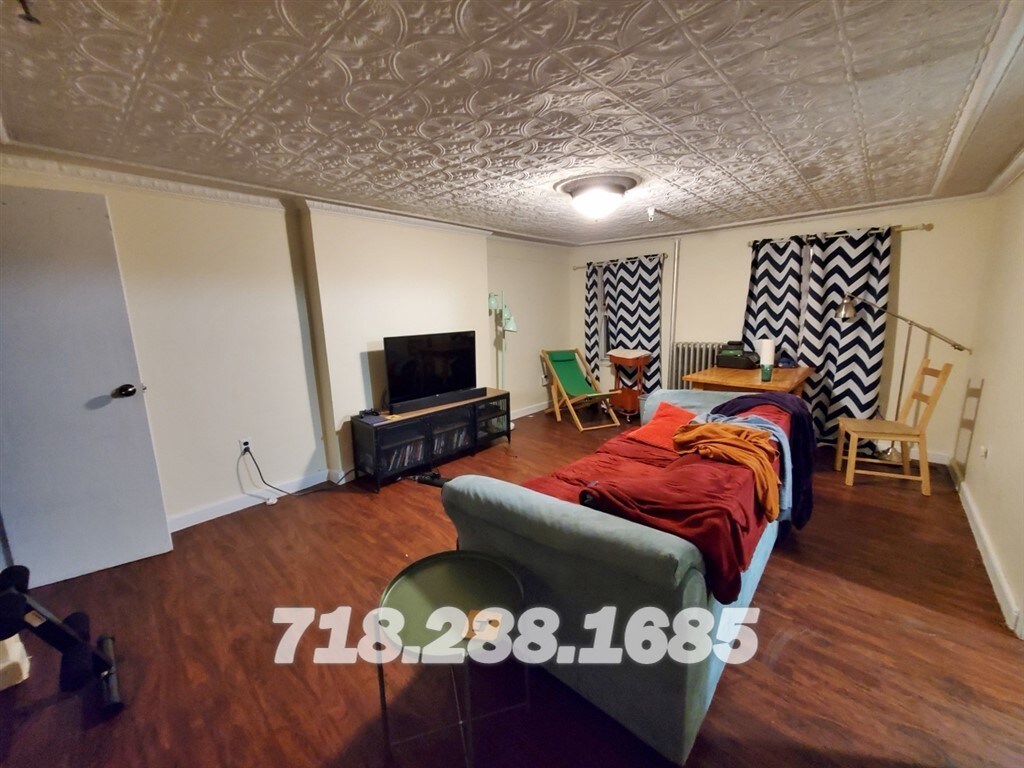 Foto principal - 92 Ryerson St