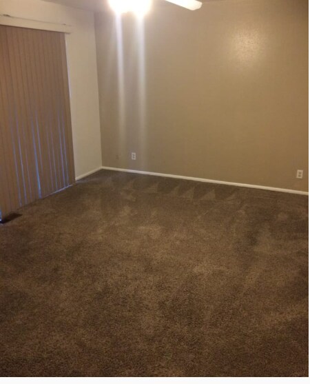 Building Photo - 561 E Cobblestone Dr