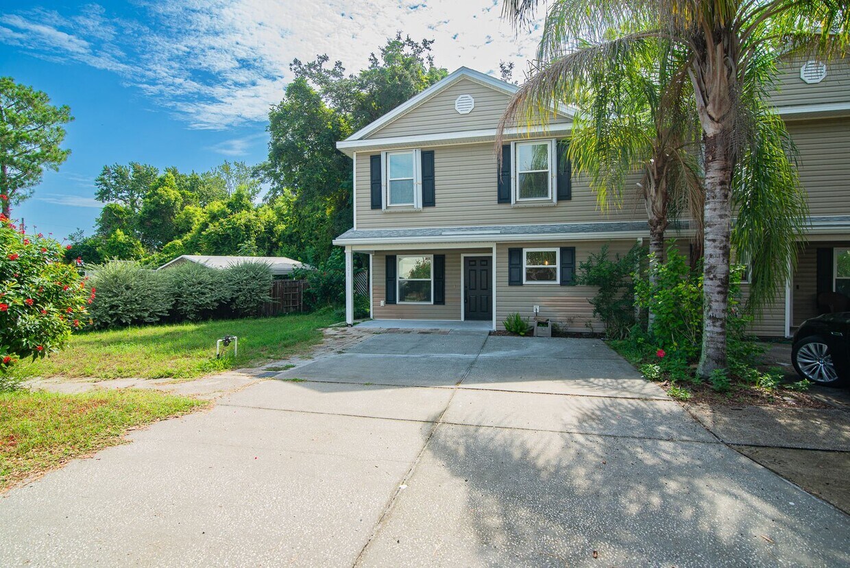 Foto principal - 1101 Scheidel Ct