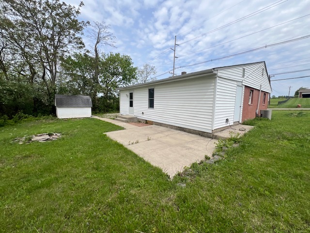 Building Photo - 1549 Stahlheber Rd