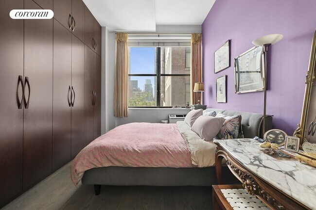 Foto del edificio - 114-116 E 13th St
