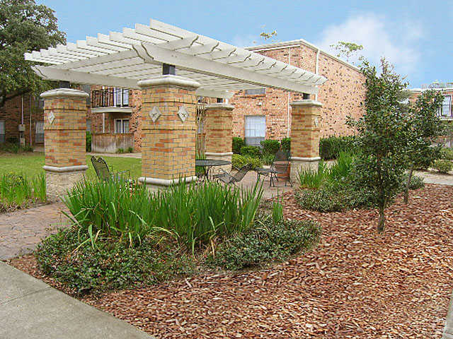 Patio - Serena Heights Apartments