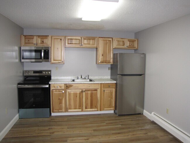 Foto del edificio - 1301 Bodwell Rd