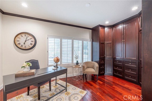 Building Photo - 11 Burke