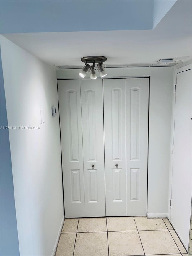 Foto del edificio - 2333 Brickell Ave