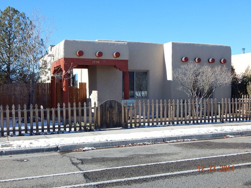 Primary Photo - 3940 Paseo del Sol