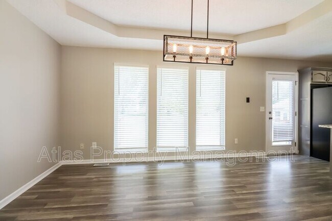 Foto del edificio - 603 Meadow Ln