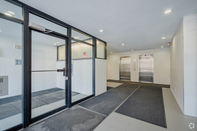 Hall d'entrée - Birchmount Place Apartment