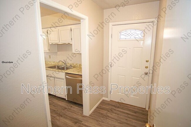 Foto del edificio - 10521 Gala St