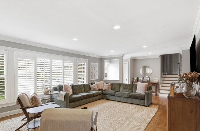 Foto del edificio - 221 Mamaroneck Rd