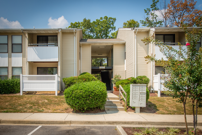 Building Photo - Hunter's Run Apartments