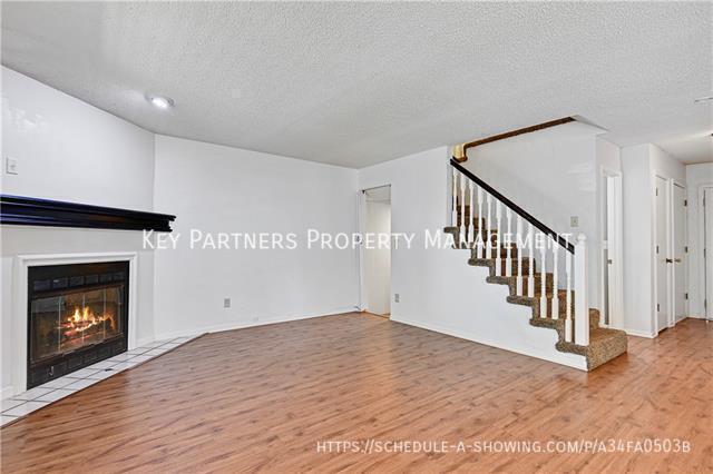 Foto del edificio - 13330 Walnut St