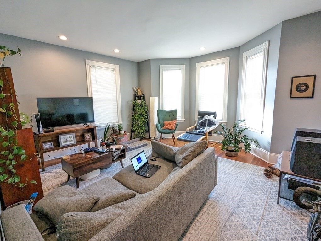 634 Dorchester Ave Unit 1A, Boston, MA 02127 Condo for Rent in Boston