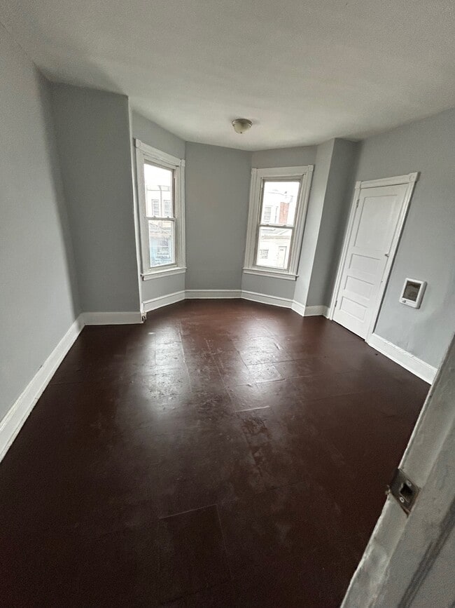 Foto del edificio - 3323 Kip St