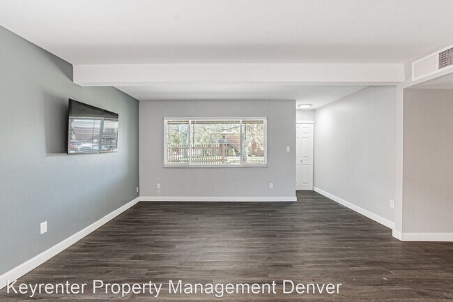 Foto del edificio - 2 br, 1 bath House - 3663 S Sheridan Blvd ...