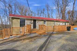 Building Photo - 701 Peppers Ferry Rd