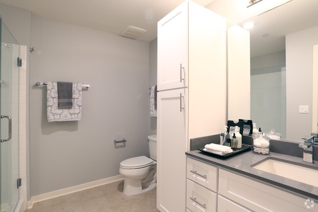 1BR, 1BA - Bathroom - Deer Park Crossings