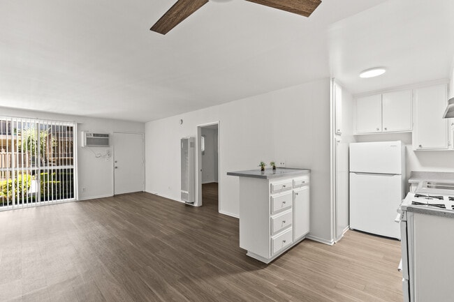 Building Photo - Casa Verde Apartments