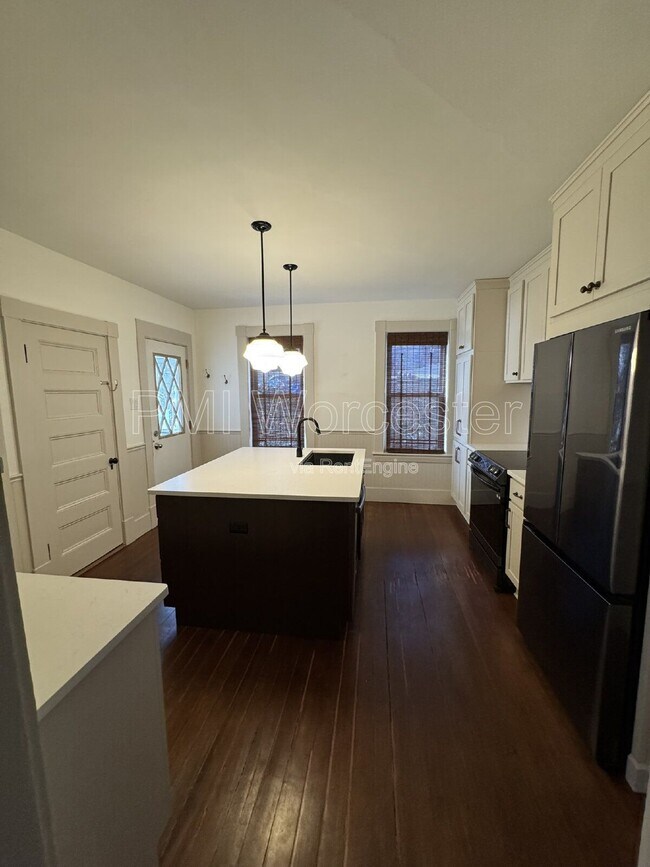 Foto del edificio - 161 Lincoln St