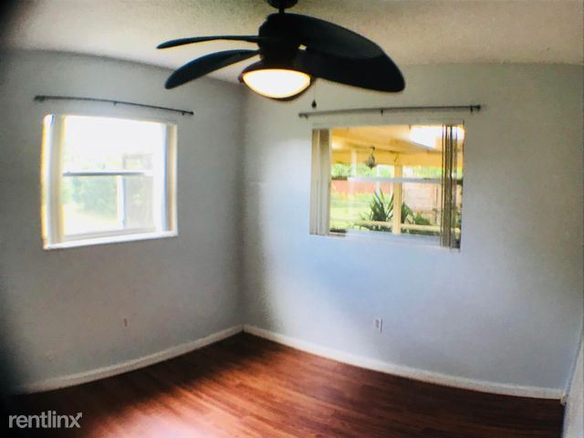 Building Photo - 3 br, 2 bath House - 22201 SW 65th Way, Bo...