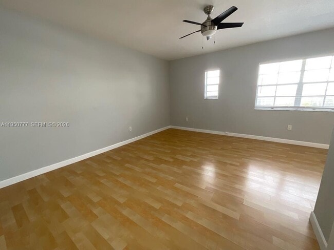 Foto del edificio - 1360 Collins Ave