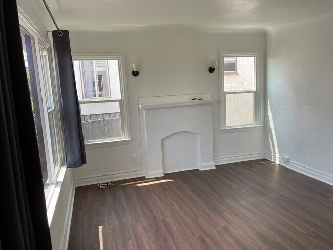 Sala de estar - Lateral - 1905 S Alma St