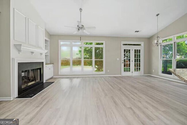 Building Photo - 5175 Cinnabar Dr