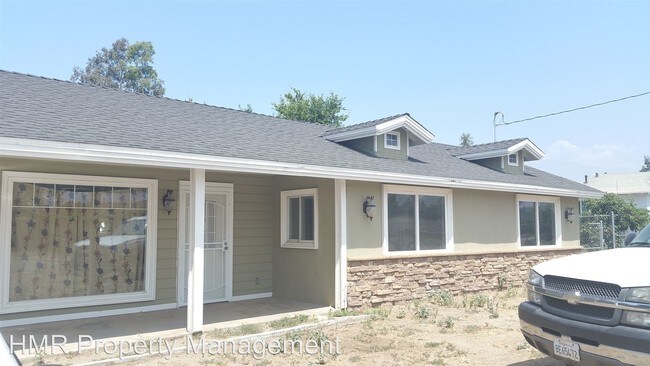 Building Photo - 3 br, 1 bath House - 9820 Hemlock Ave