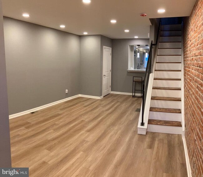 Building Photo - 2625 Manton St