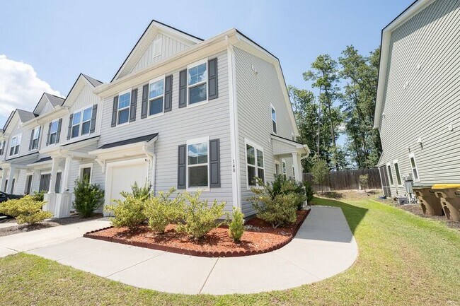 Building Photo - 148 Benelli Dr