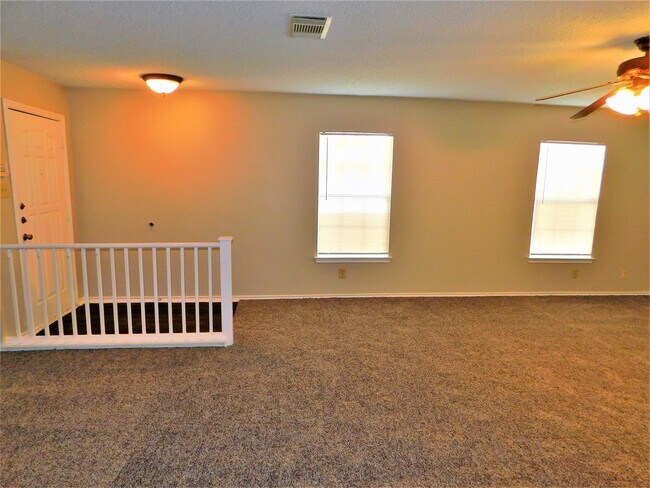 Foto del edificio - HUNTERS MILL NE