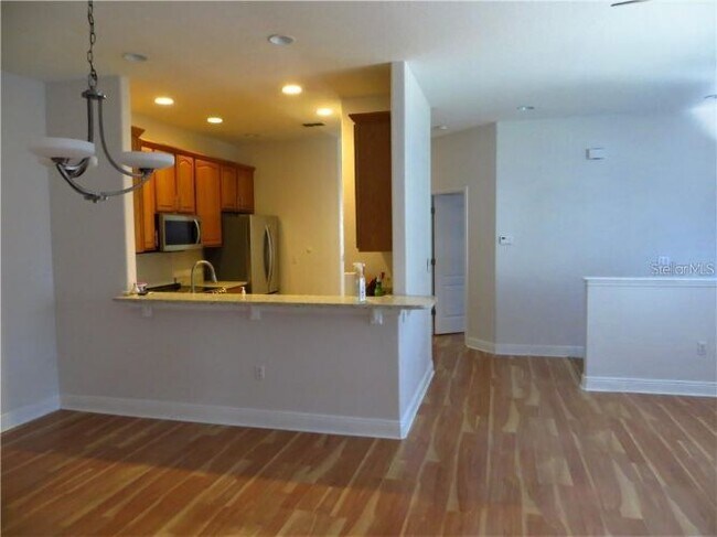 Building Photo - 13240 Fountainbleau Dr